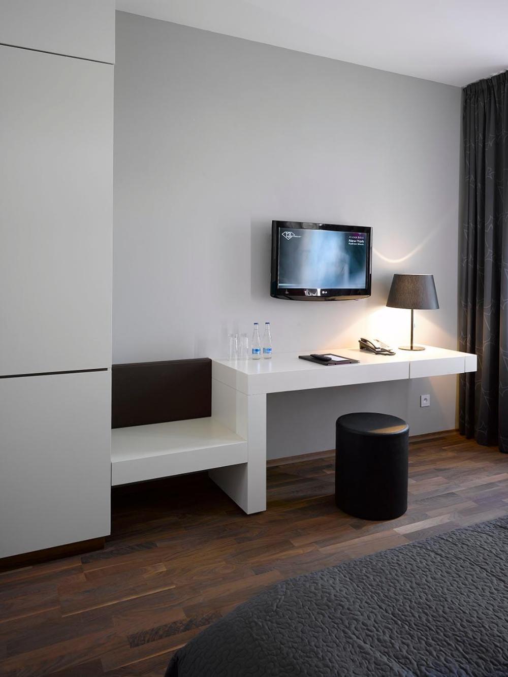 Double or Twin Room with Extra Bed (3 Adults),1433594641:JPEG